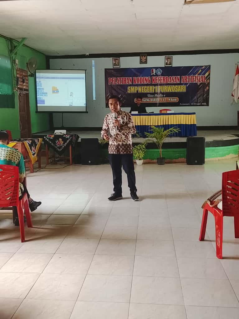 SMPN 1 Purwosari Gelar Pelatihan Koding dan Kecerdasan Artifisial, UNUGIRI Dukung Transformasi Digital Pendidikan