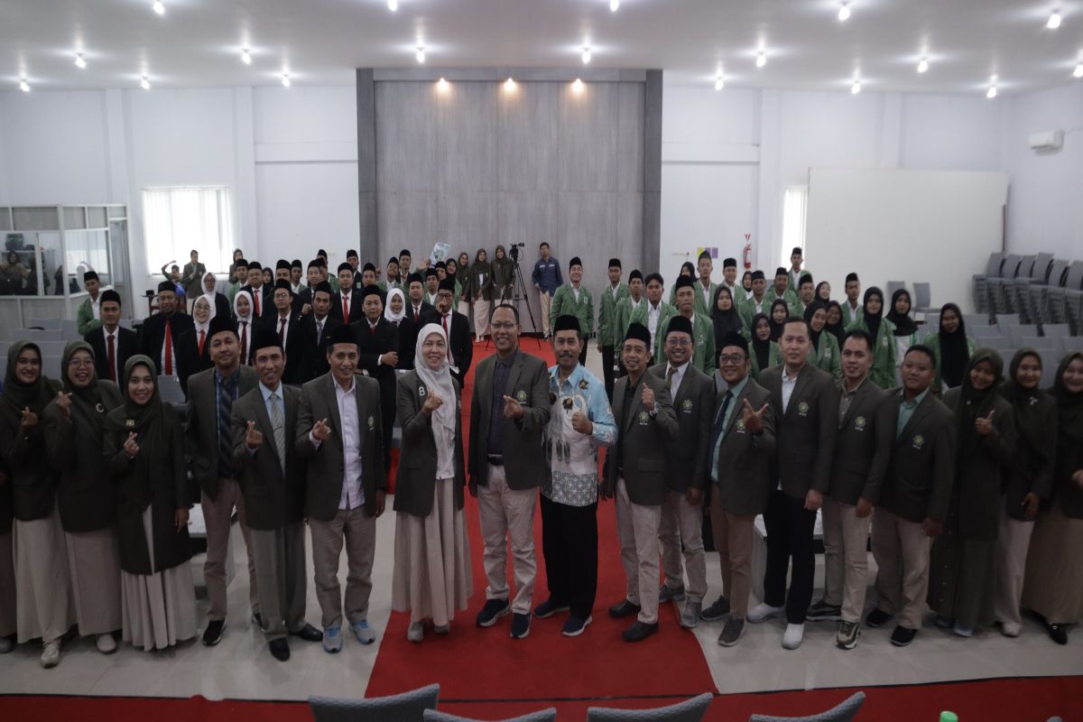 FST Turut Bangga, UNUGIRI Sukses Gelar Yudisium Sarjana dan Pascasarjana Semester Ganjil 2025/2026
